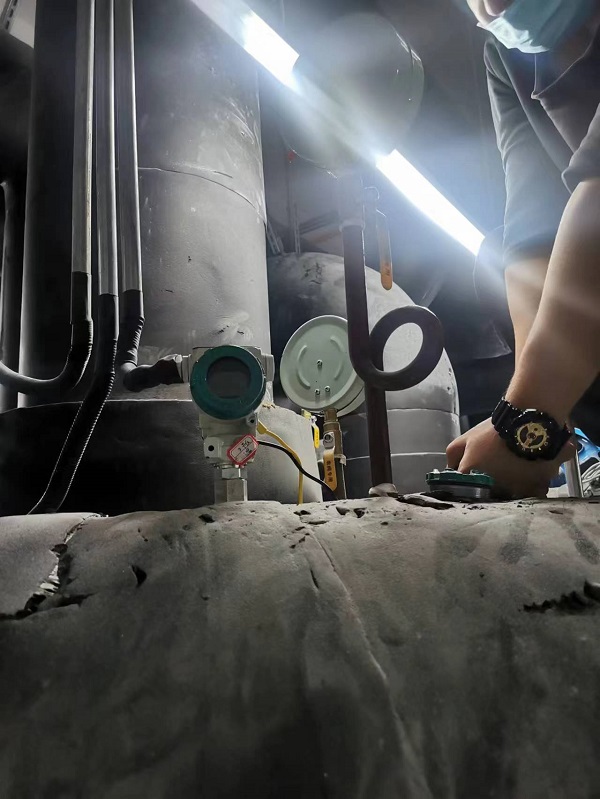 压力变送器现场照片