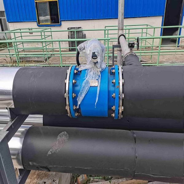 比亚迪电磁流量计安装现场