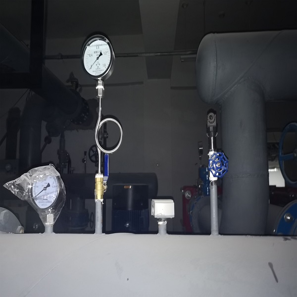 压力变送器安装现场